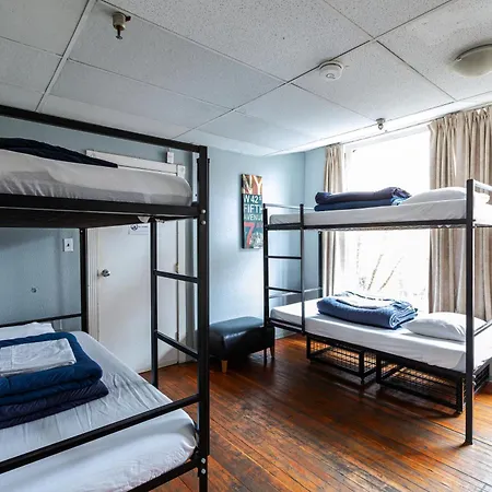 The Cambie Hostel Gastown-2
